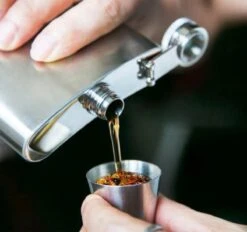 6x Rvs Shot Bekertjes - Borrelglaasjes - Thee/ Koffie Beker - Shotjes Met Leren Case - Bekers 30 ML -Buitenkampeer Winkel 1200x1126 6