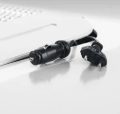 Mobicool MQ40W Thermo-elektrische Koelbox - 39 Liter - 12V / 230V - Blauw 9 Mobicool MQ40W Thermo-elektrische Koelbox - 39 Liter - 12V / 230V - Blauw -Buitenkampeer Winkel 1200x1140 1