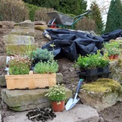 Relaxdays Grondzeilpen Kunststof - 100 Haringen - Grondpen Tuinzeil - Grondharing Set -Buitenkampeer Winkel 1200x1200 1006