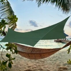 Merkloos BRGOOD Tarps - Shelter - Rechthoek - 240*220cm - Waterdicht - Met Scheerlijnen En Haringen - Geen Stokken - Voor Kamperen - Groen -Buitenkampeer Winkel 1200x1200 1031