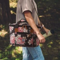 Brisby 4 Laags Geïsoleerde Koeltas - Boodschappentas 21 Liter - Bloemetjes 15 Brisby 4 Laags Geïsoleerde Koeltas - Boodschappentas 21 Liter - Bloemetjes -Buitenkampeer Winkel 1200x1200 301