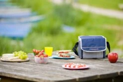 Campingaz Fold 'n Cool Koeltas - 5 Liter - Blauw/grijs -Buitenkampeer Winkel 1200x798 1