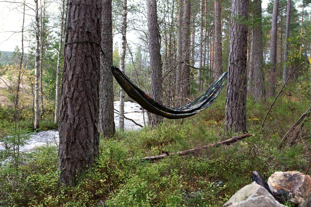 MacGyver® ‘3-in-1’ Tent | Tarp – Schaduwdoek – Hangmat | Strandtent | Outdoor-tent | Shelter | Vistent | 280 X 280 Cm | Camouflage | Waterdicht | Lichtgewicht 8 MacGyver® ‘3-in-1’ Tent | Tarp – Schaduwdoek – Hangmat | Strandtent | Outdoor-tent | Shelter | Vistent | 280 X 280 Cm | Camouflage | Waterdicht | Lichtgewicht - Afbeelding 8