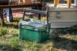 Stanley The Easy Carry Outdoor Cooler 15,1L - Koelbox - Green -Buitenkampeer Winkel 1200x800 21